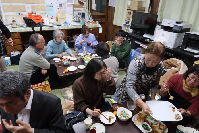 ひこざの学生スタッフと関係者の新年会